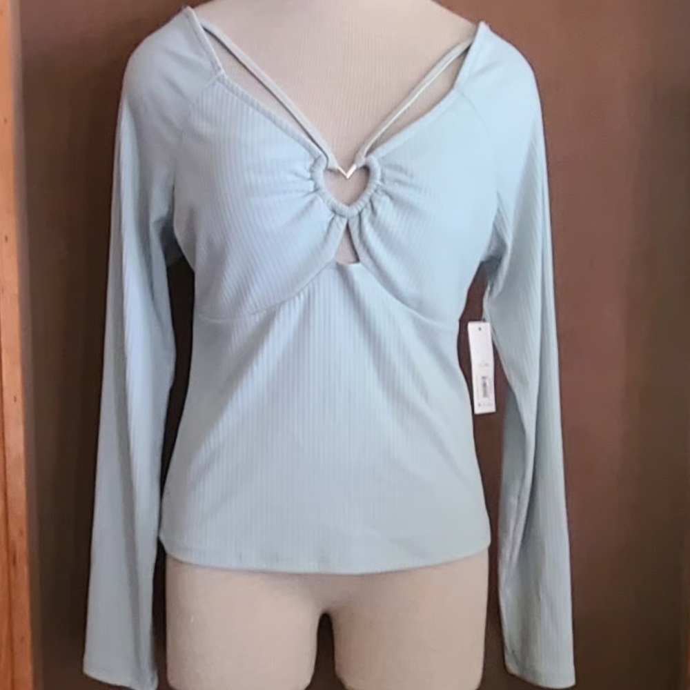 No Boundaries Light Blue Heart Detail Women's Blouse - Picture 1 of 4